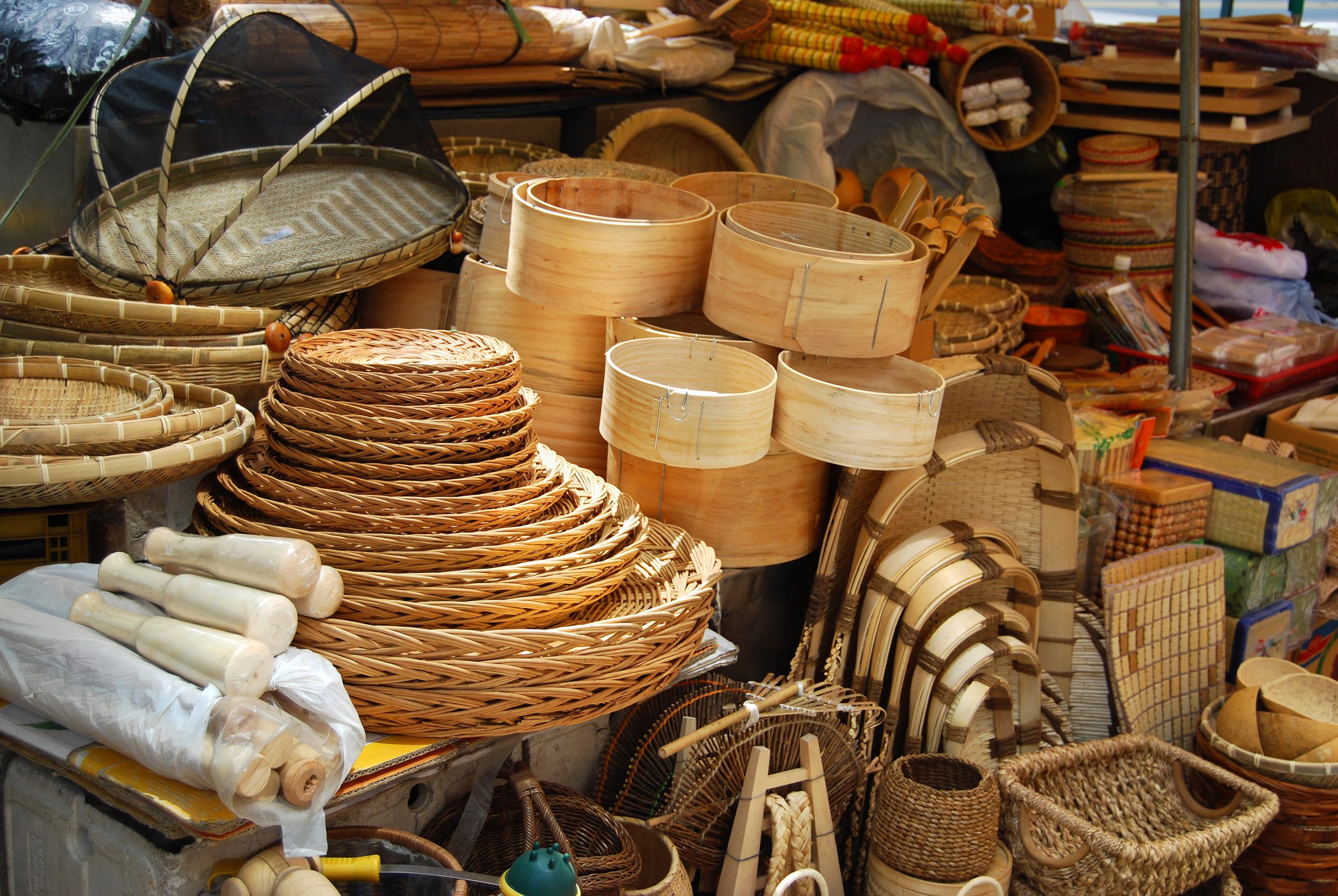 asian-market-bamboo-wicker-baskets