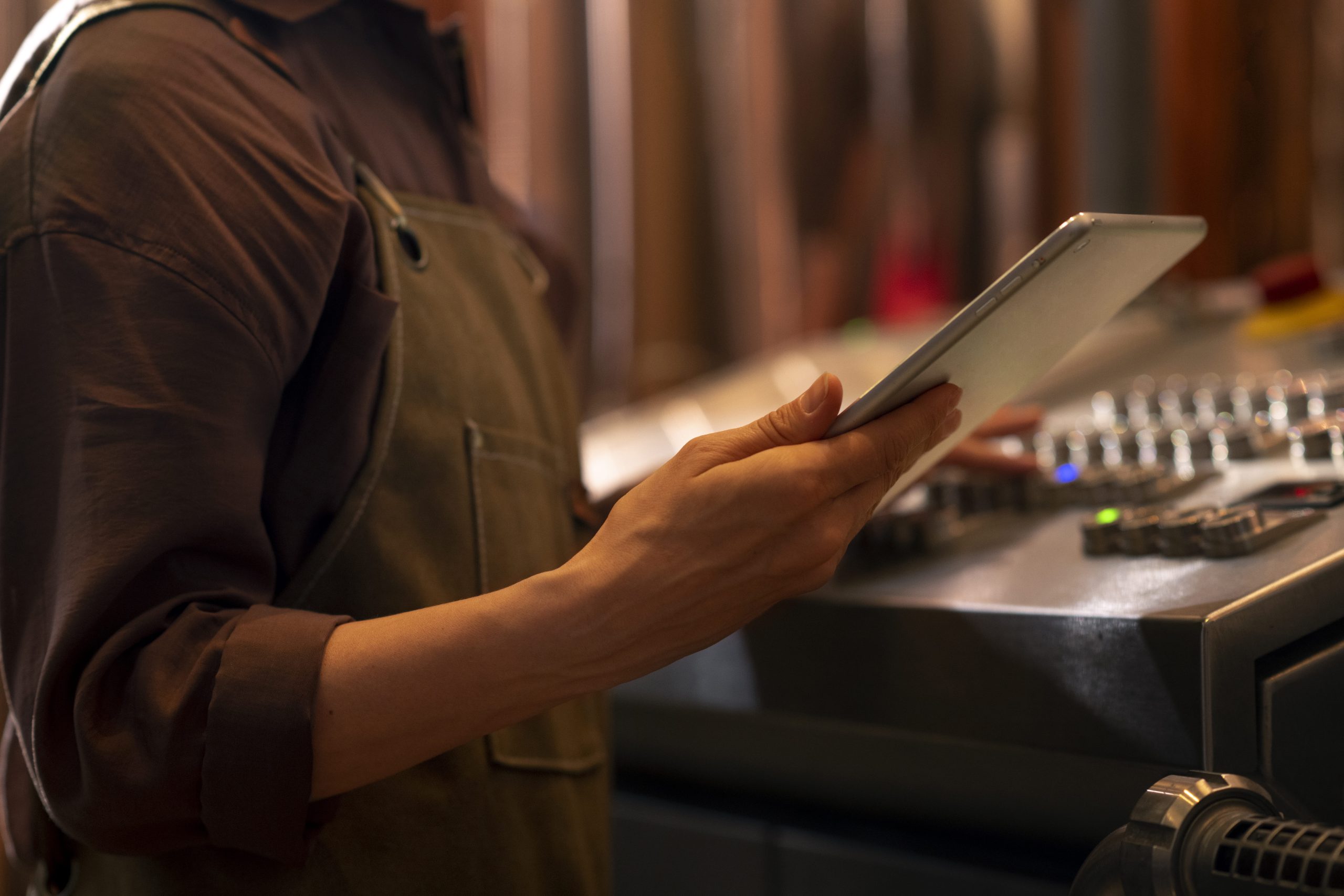 side-view-man-working-beer-factory (1)